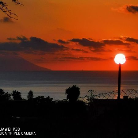 Sole E Luna Capo Vaticano Ricadi Eksteriør billede